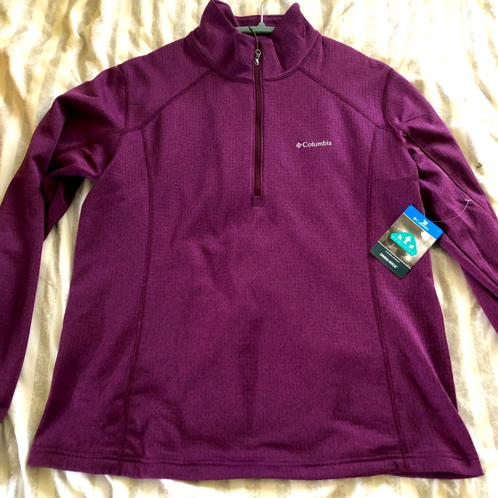 Columbia Quarter Zip top